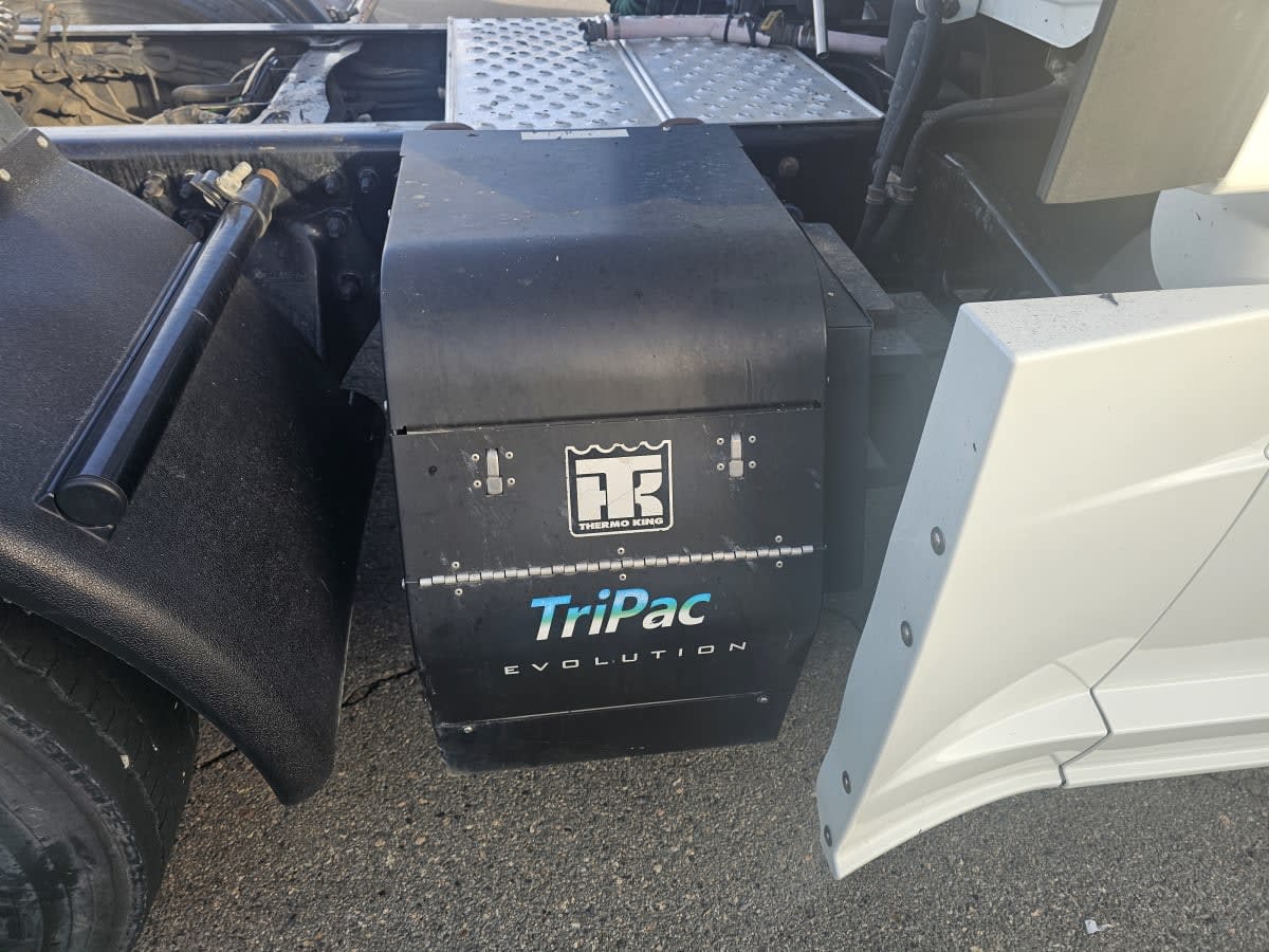 2020 Freightliner - image 11