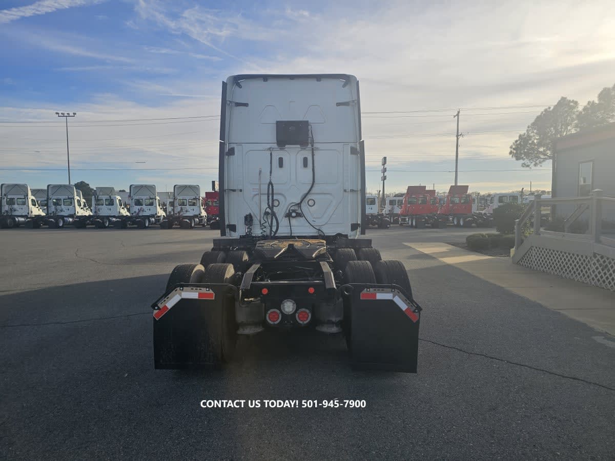 2020 Freightliner - image 5