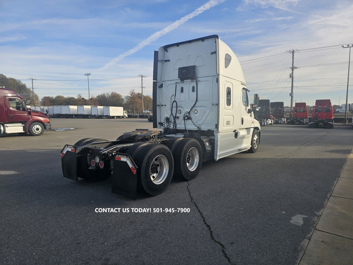 2020 Freightliner - image 4