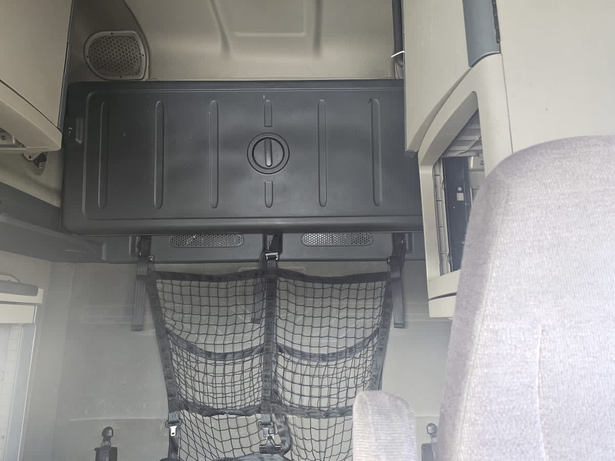 2020 Freightliner - image 8