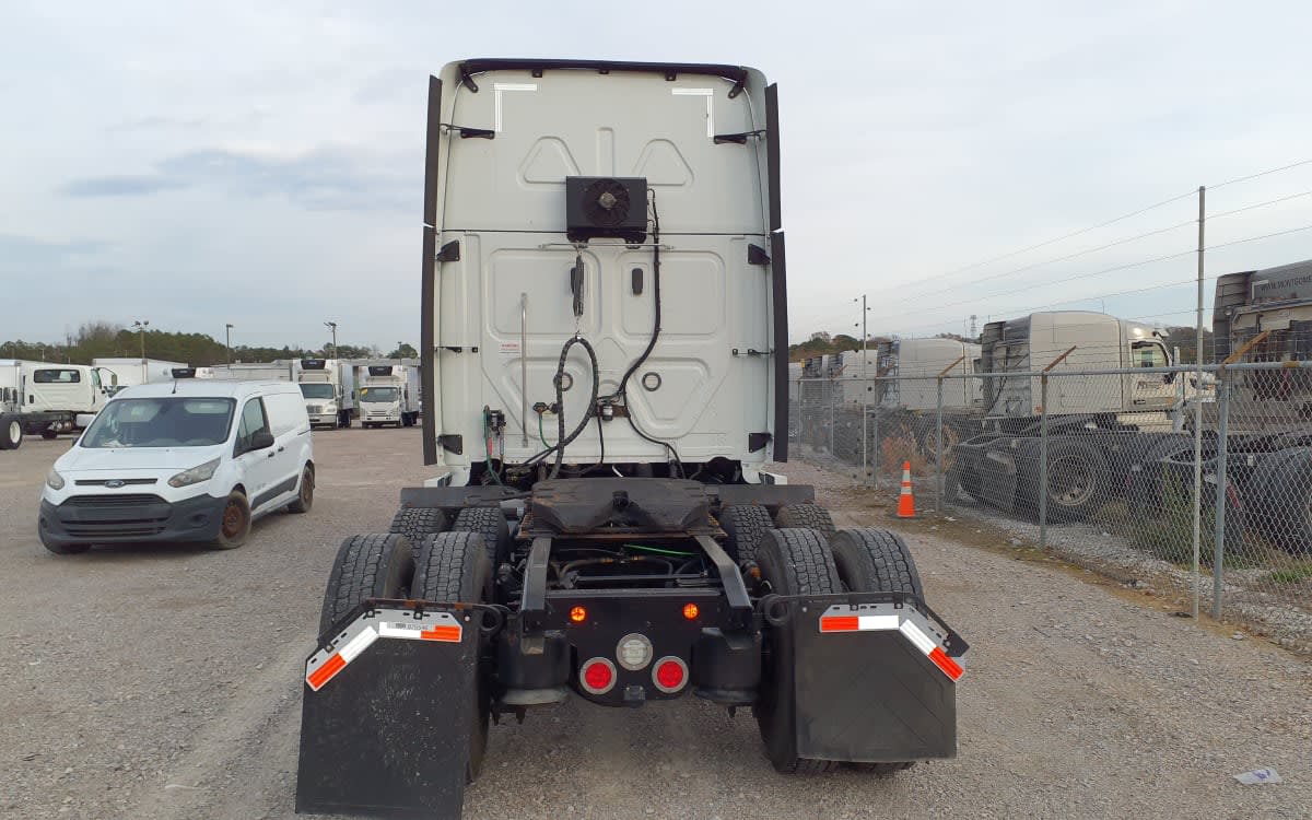 2020 Freightliner/Mercedes CASCADIA 125 875546