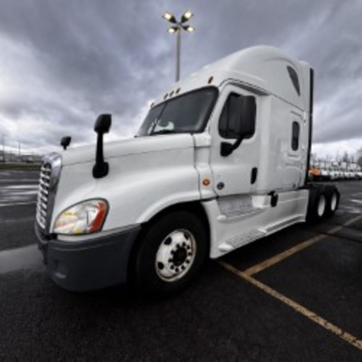 2020 Freightliner - image 2