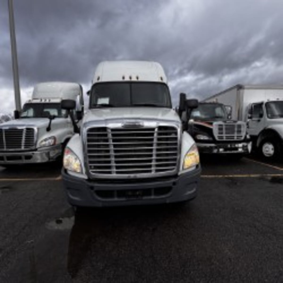 2020 Freightliner - image 3