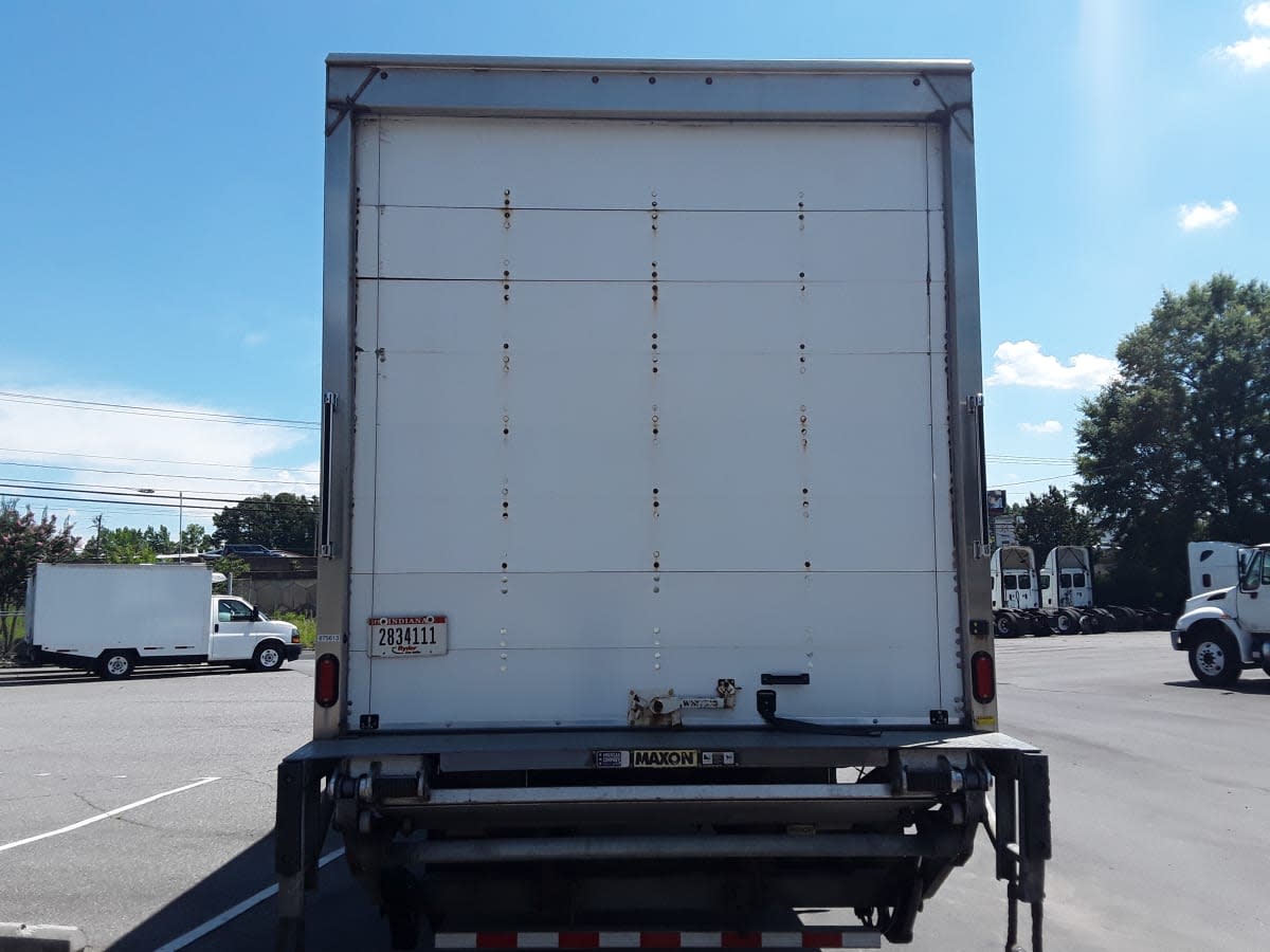 2019 Freightliner M2 106 875613