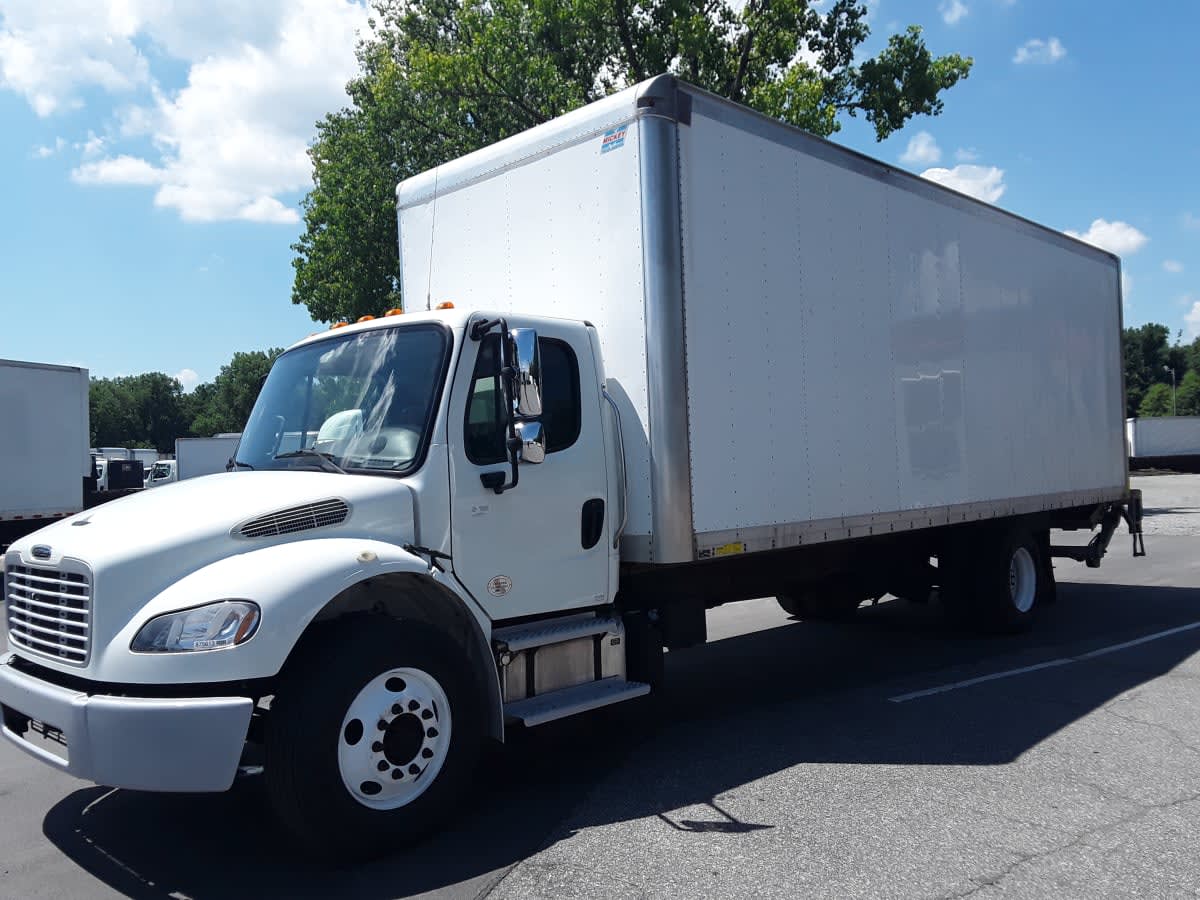 2019 Freightliner M2 106 875613