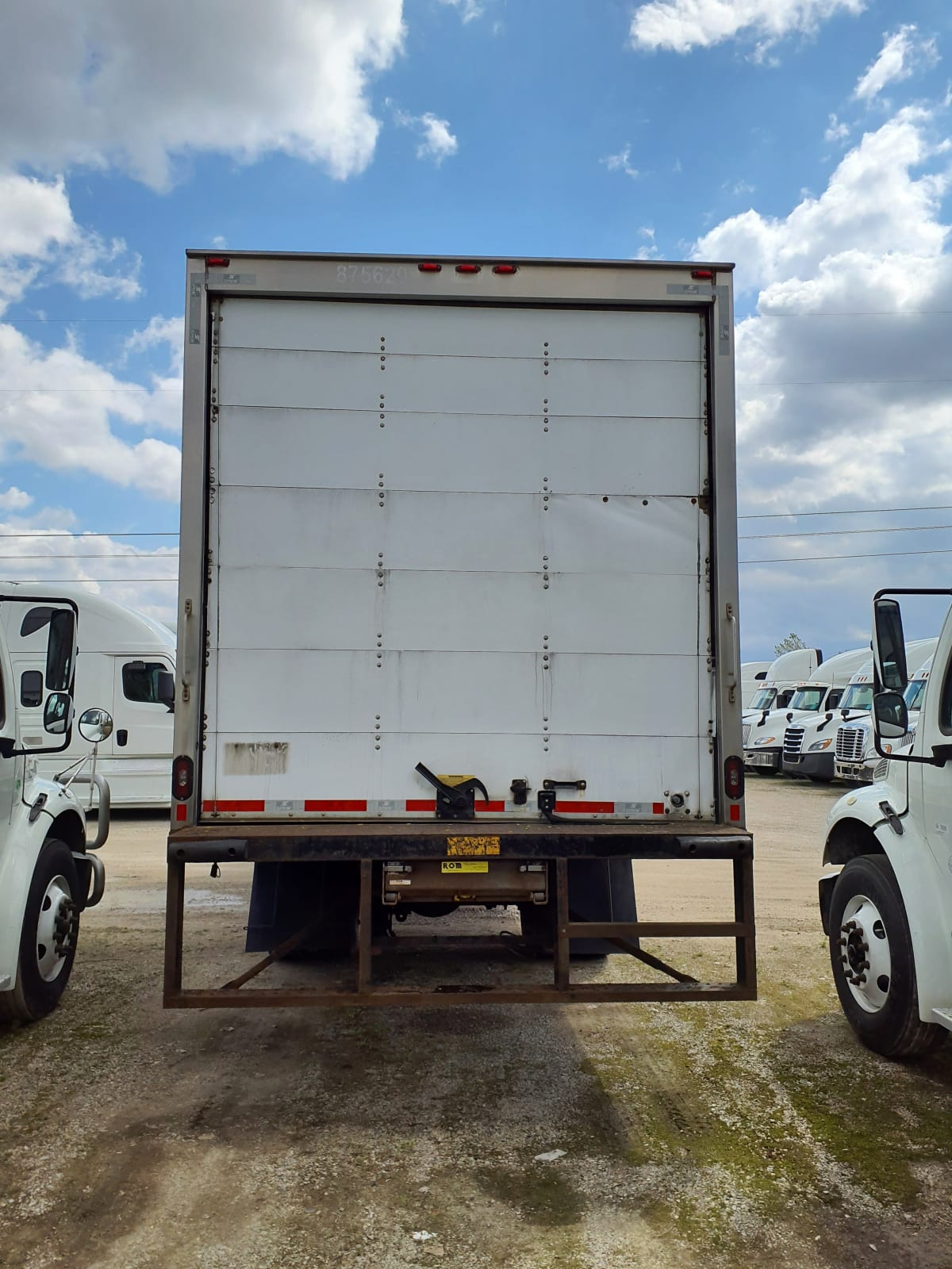 2019 Navistar International 4300 875620