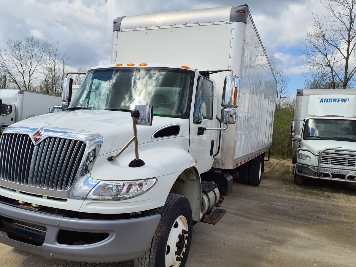 2019 Navistar International 4300 875620