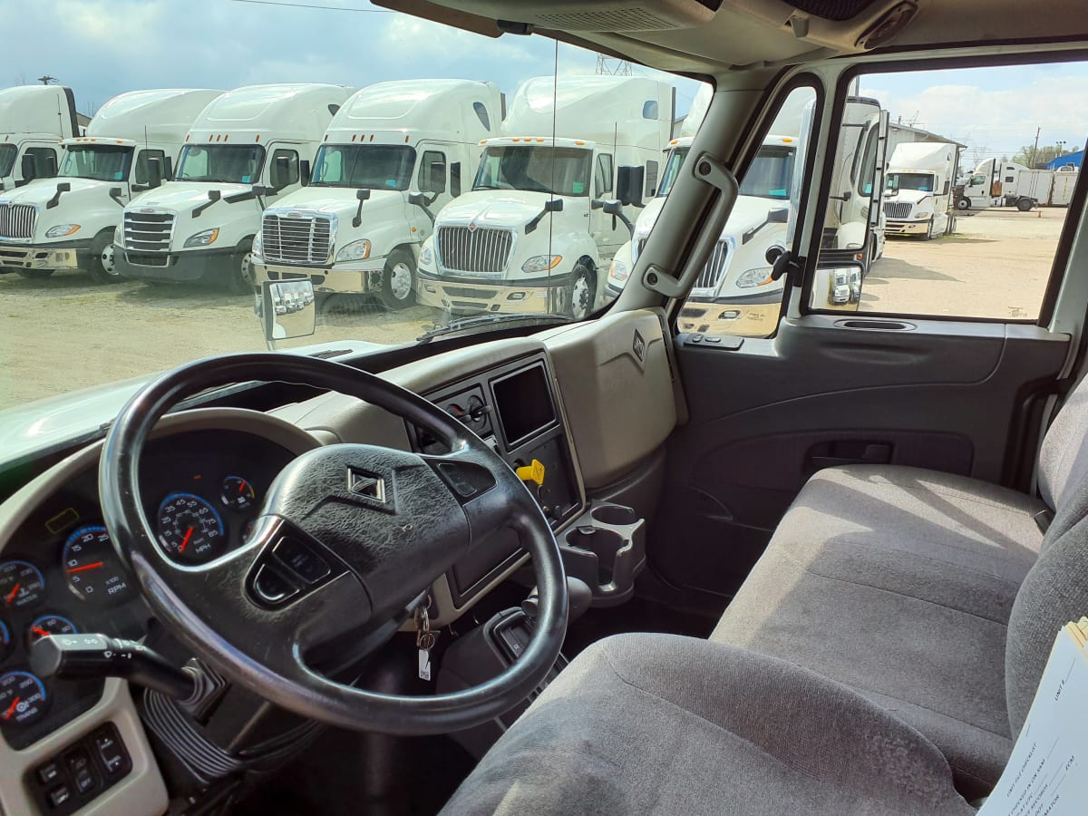 2019 Navistar International 4300 875620