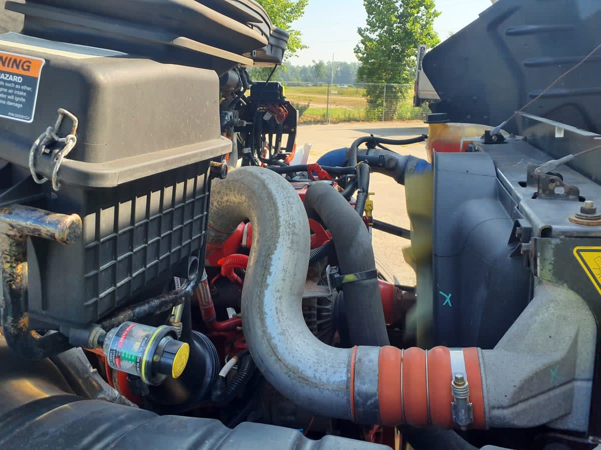 2019 Navistar International 4300 875621