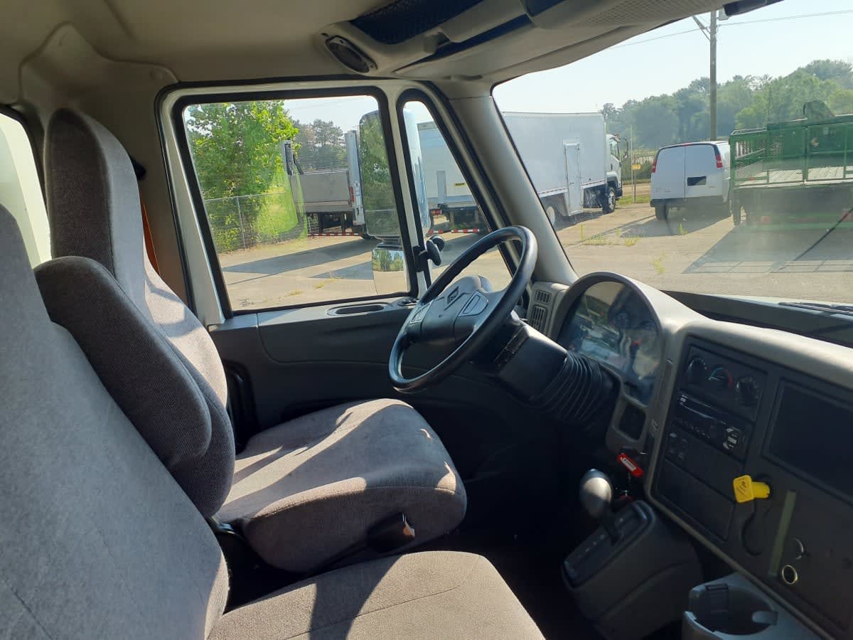 2019 Navistar International 4300 875621