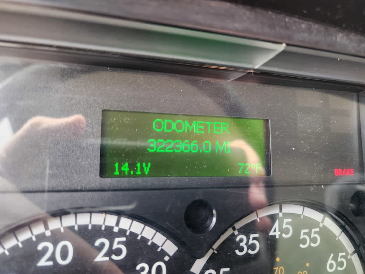 2019 Freightliner M2 106 875636