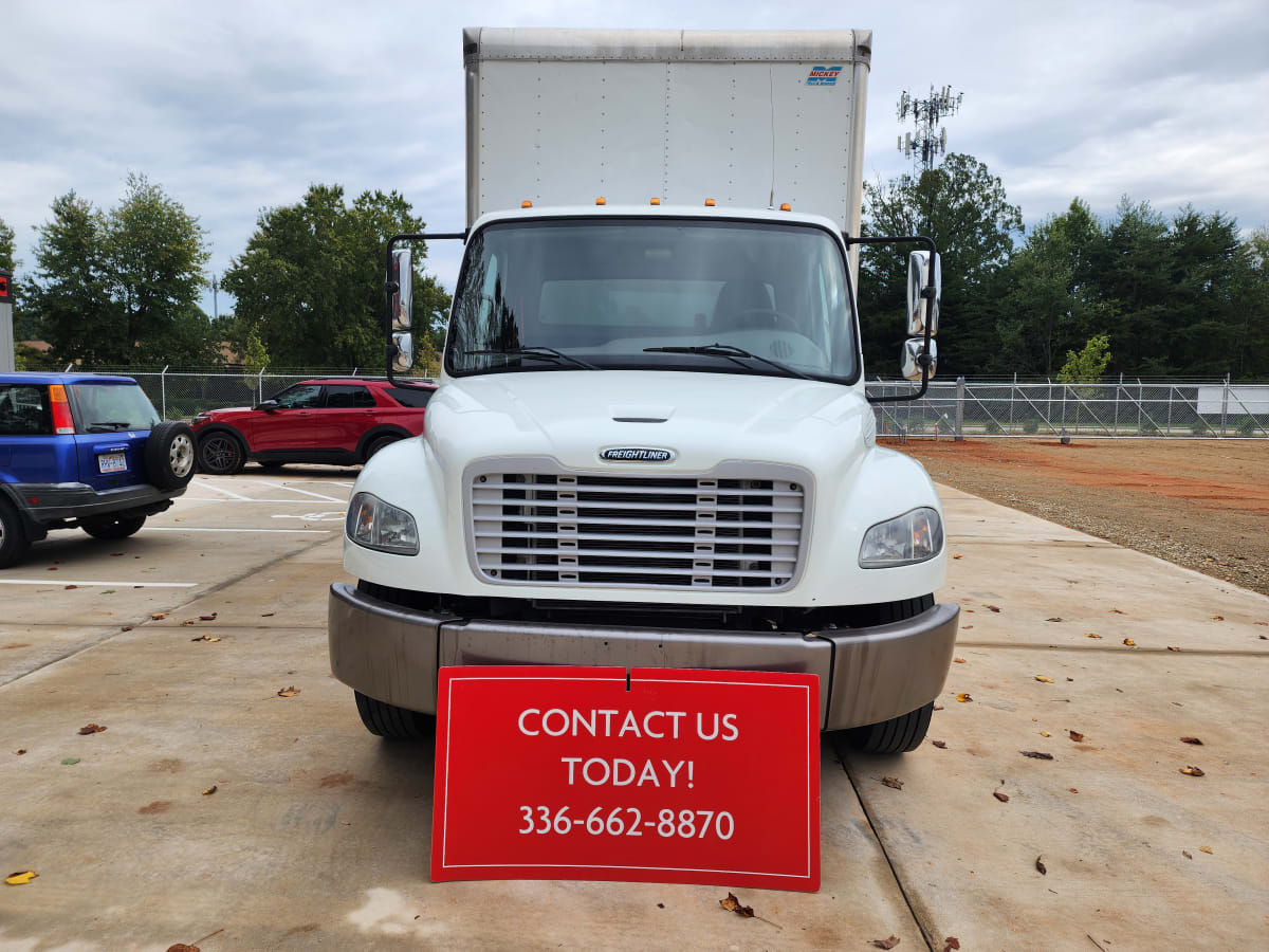 2019 Freightliner M2 106 875636