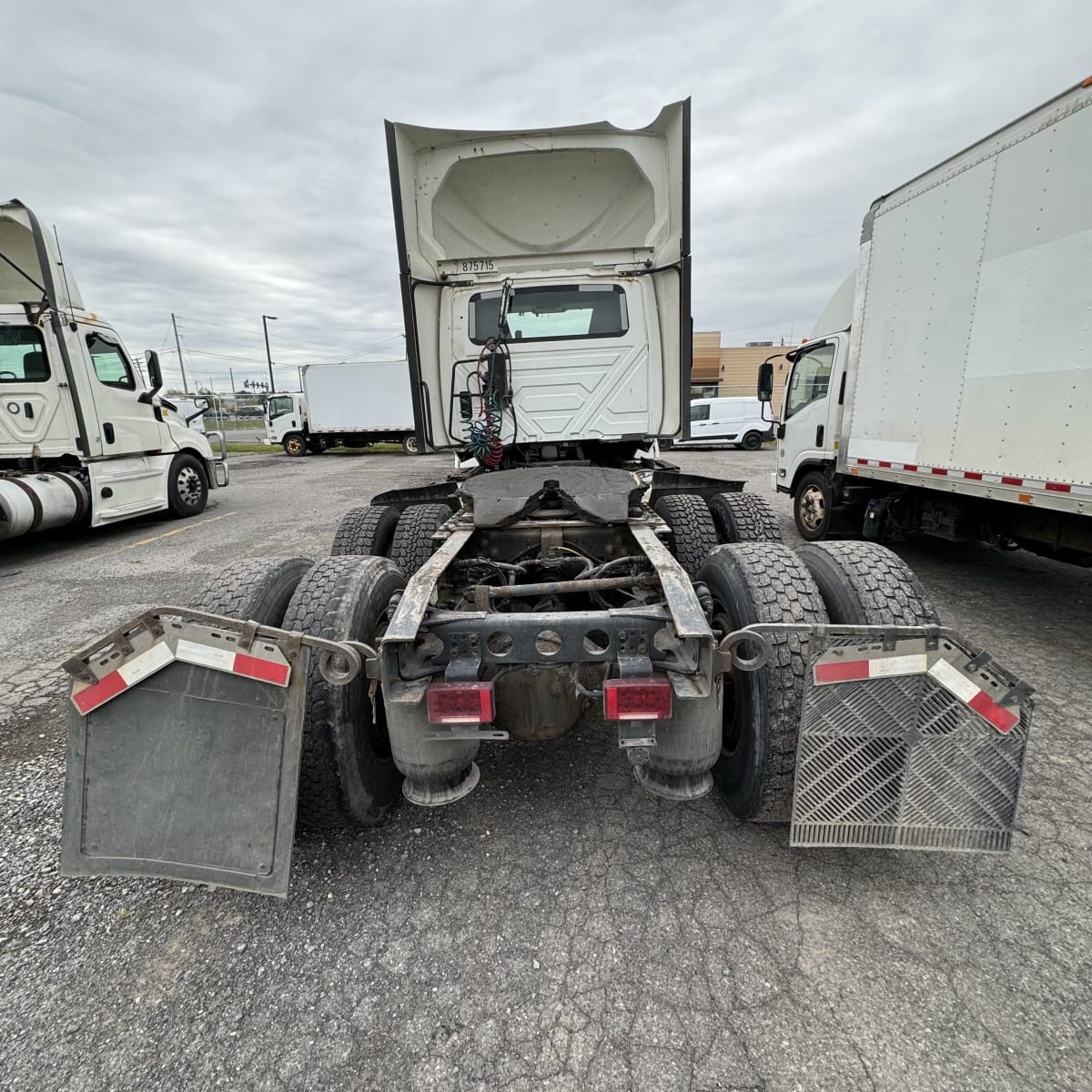 2019 Navistar International LT625 DAYCAB T/A 875715