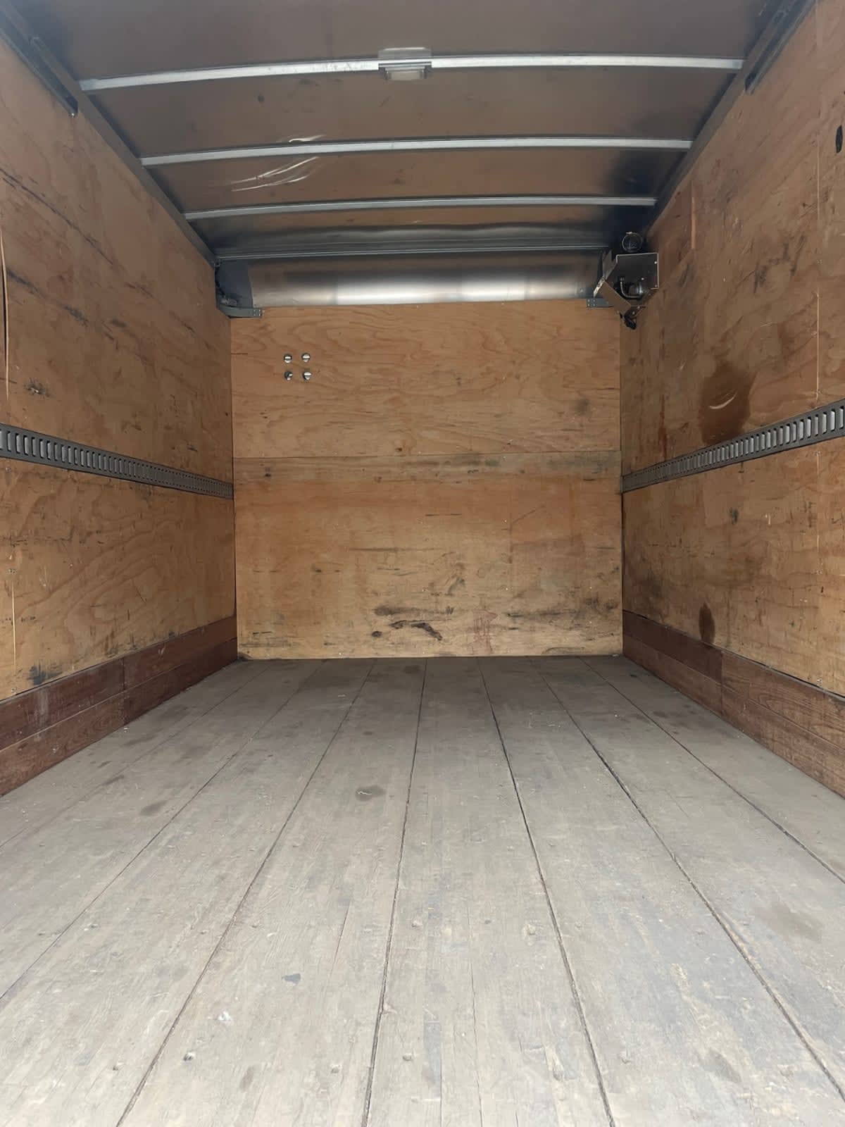 2019 Isuzu NPR HD 875732