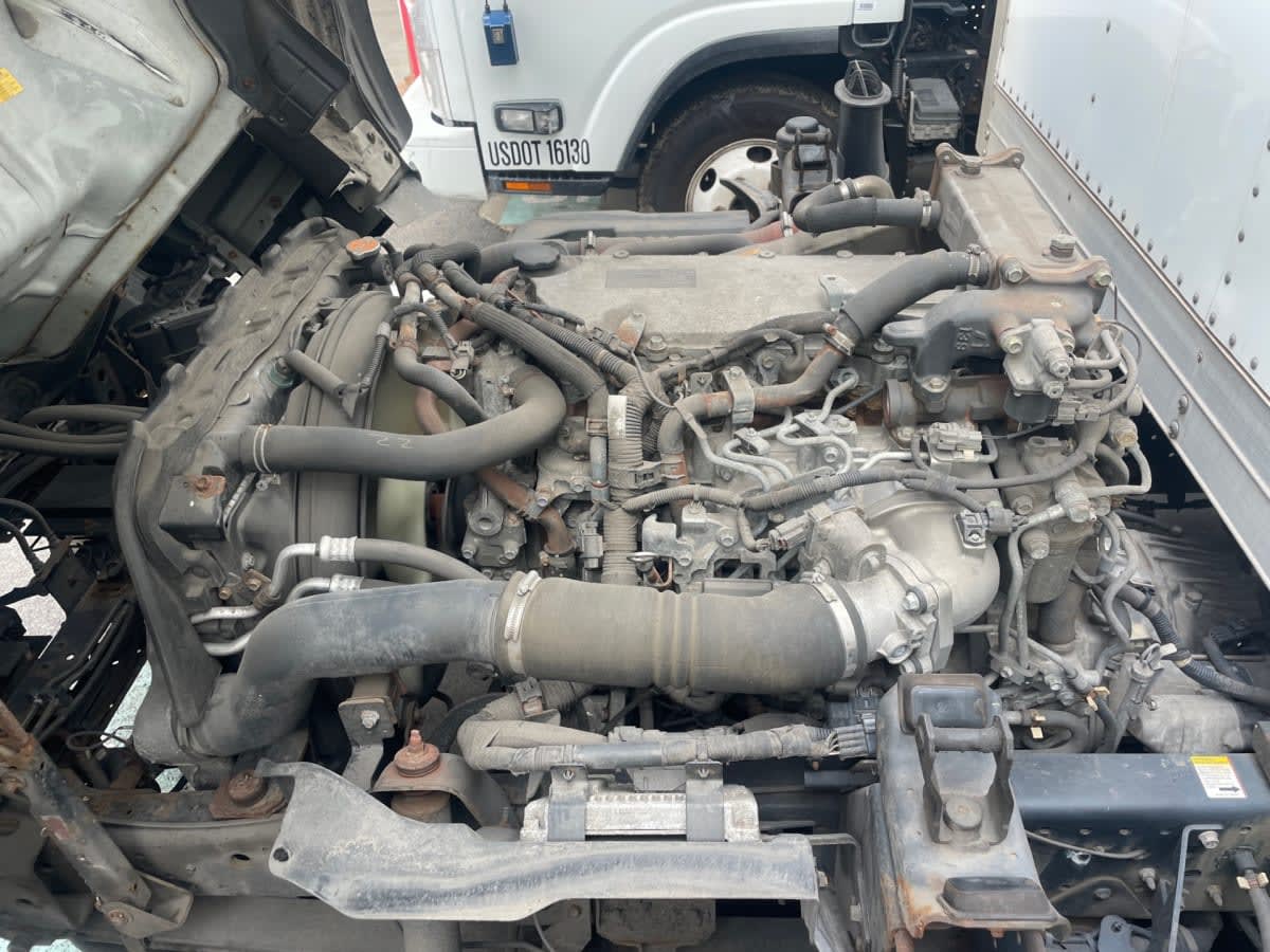2019 Isuzu NPR HD 875732