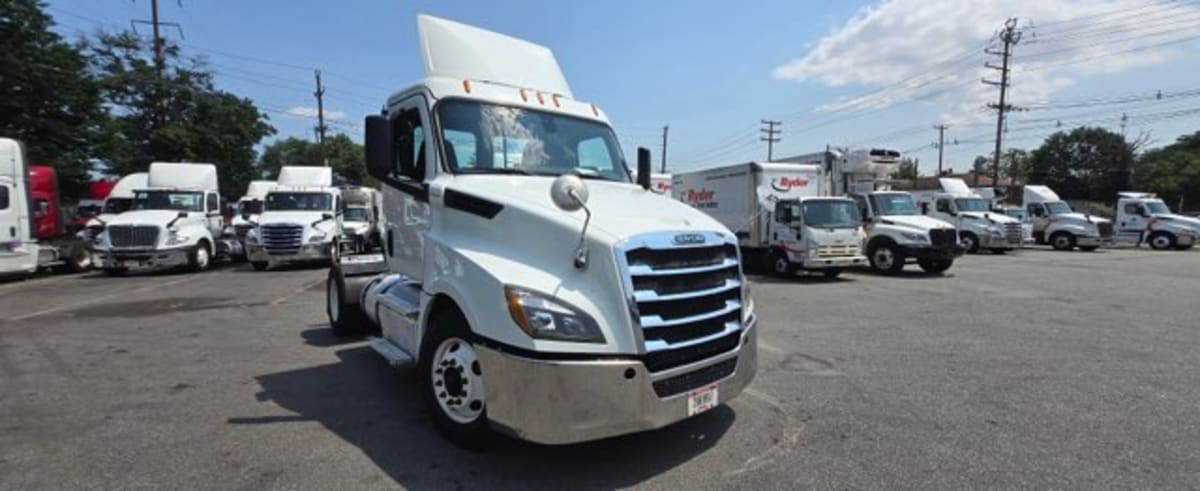 2020 Freightliner/Mercedes NEW CASCADIA 126 875752