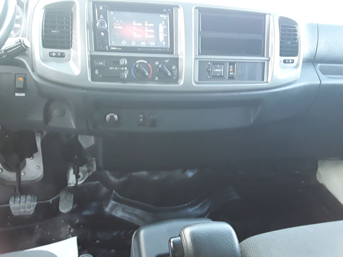 2019 Hino HINO 338 875772