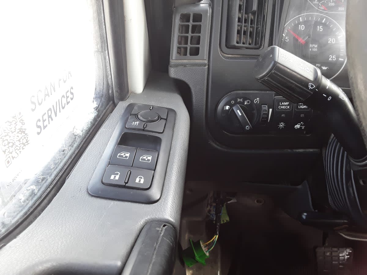 2019 Navistar International LT625 DAYCAB T/A 875789