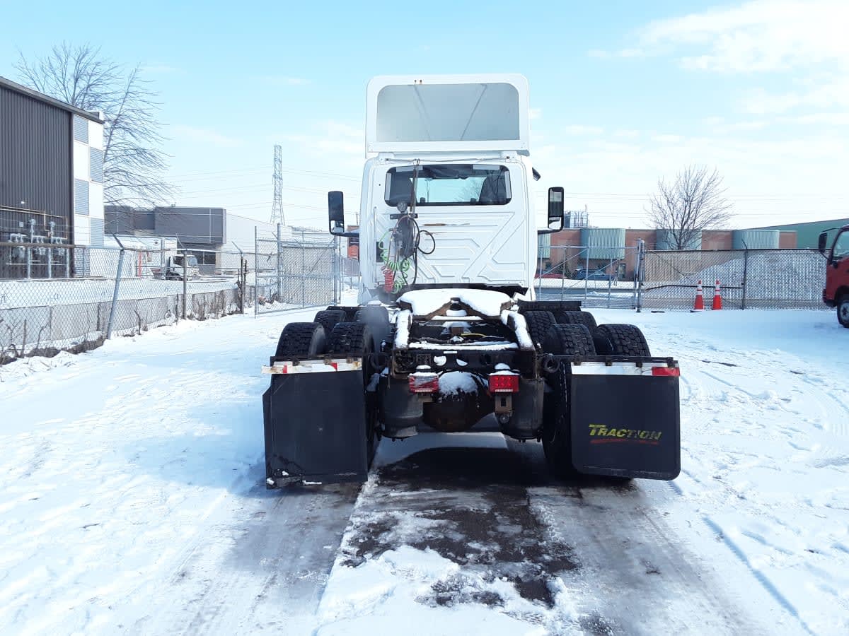 2019 Navistar International LT625 DAYCAB T/A 875789
