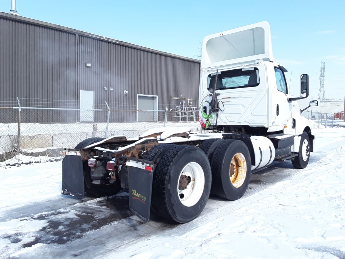 2019 Navistar International LT625 DAYCAB T/A 875789