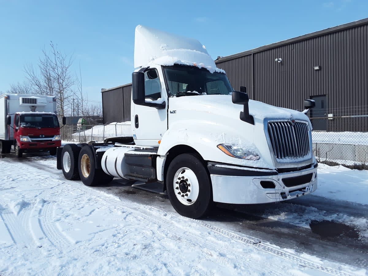 2019 Navistar International LT625 DAYCAB T/A 875789