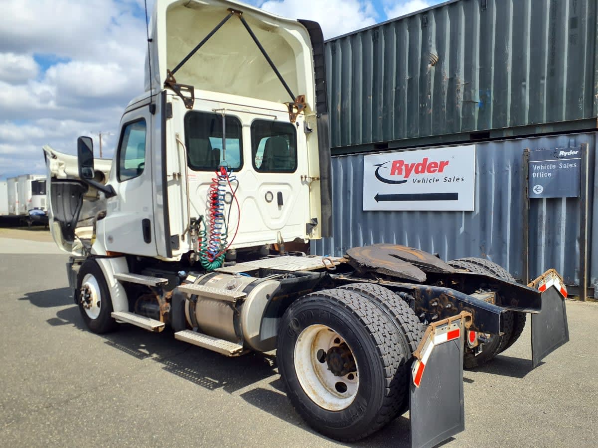 2019 Freightliner/Mercedes NEW CASCADIA 126 875801