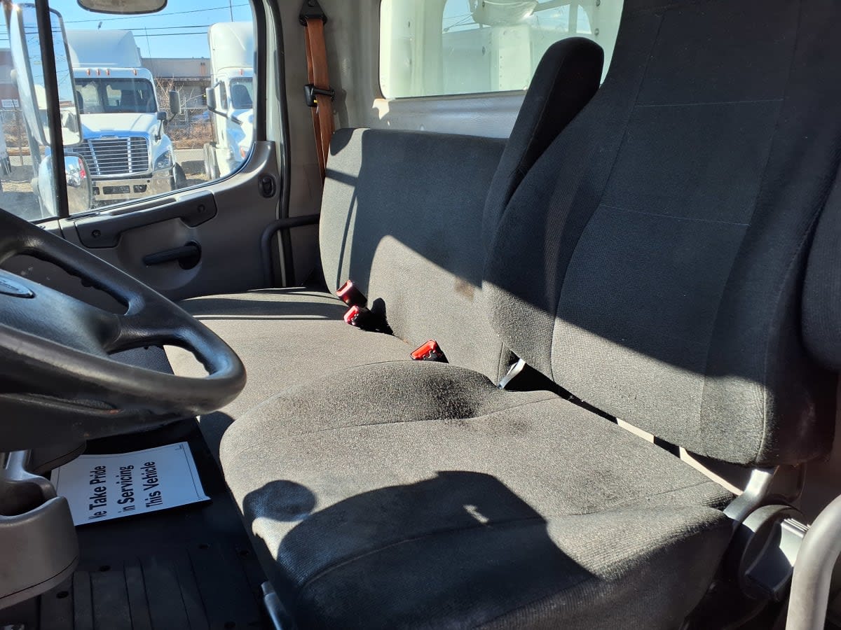 2019 Freightliner/Mercedes M2 106 875824