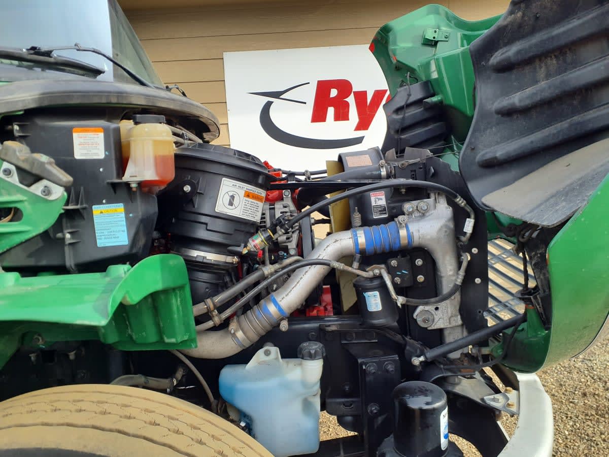 2019 Freightliner M2 106 - image 10