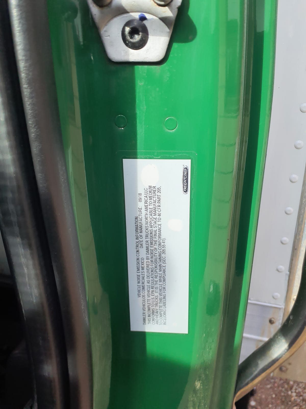 2019 Freightliner M2 106 - image 13