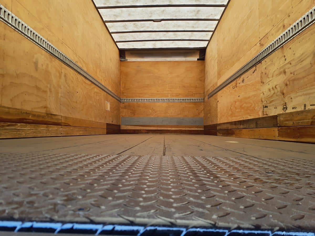 2019 Freightliner M2 106 - image 8