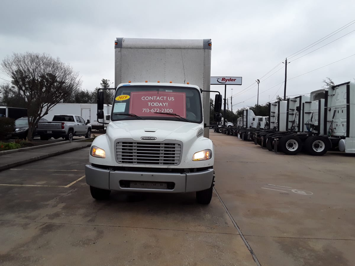 2019 Freightliner/Mercedes M2 106 875847