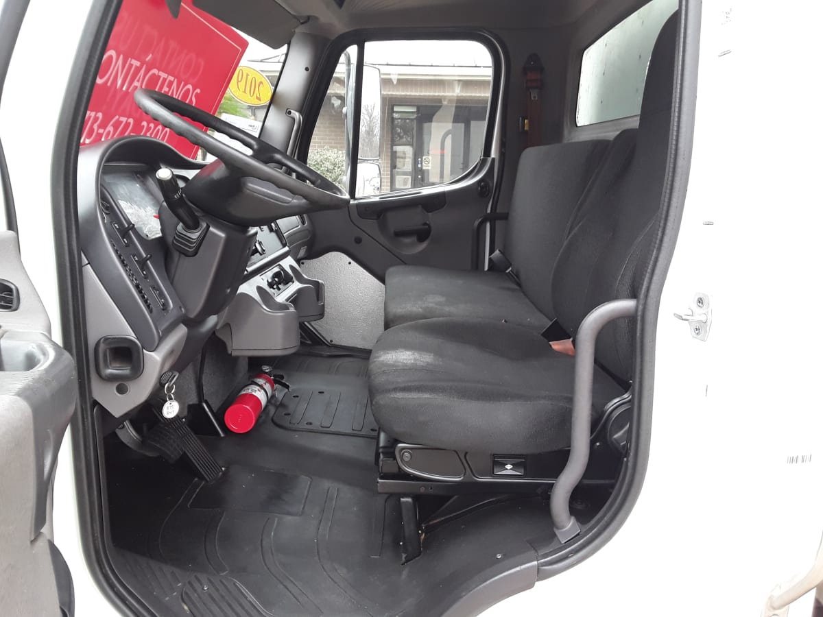2019 Freightliner/Mercedes M2 106 875847