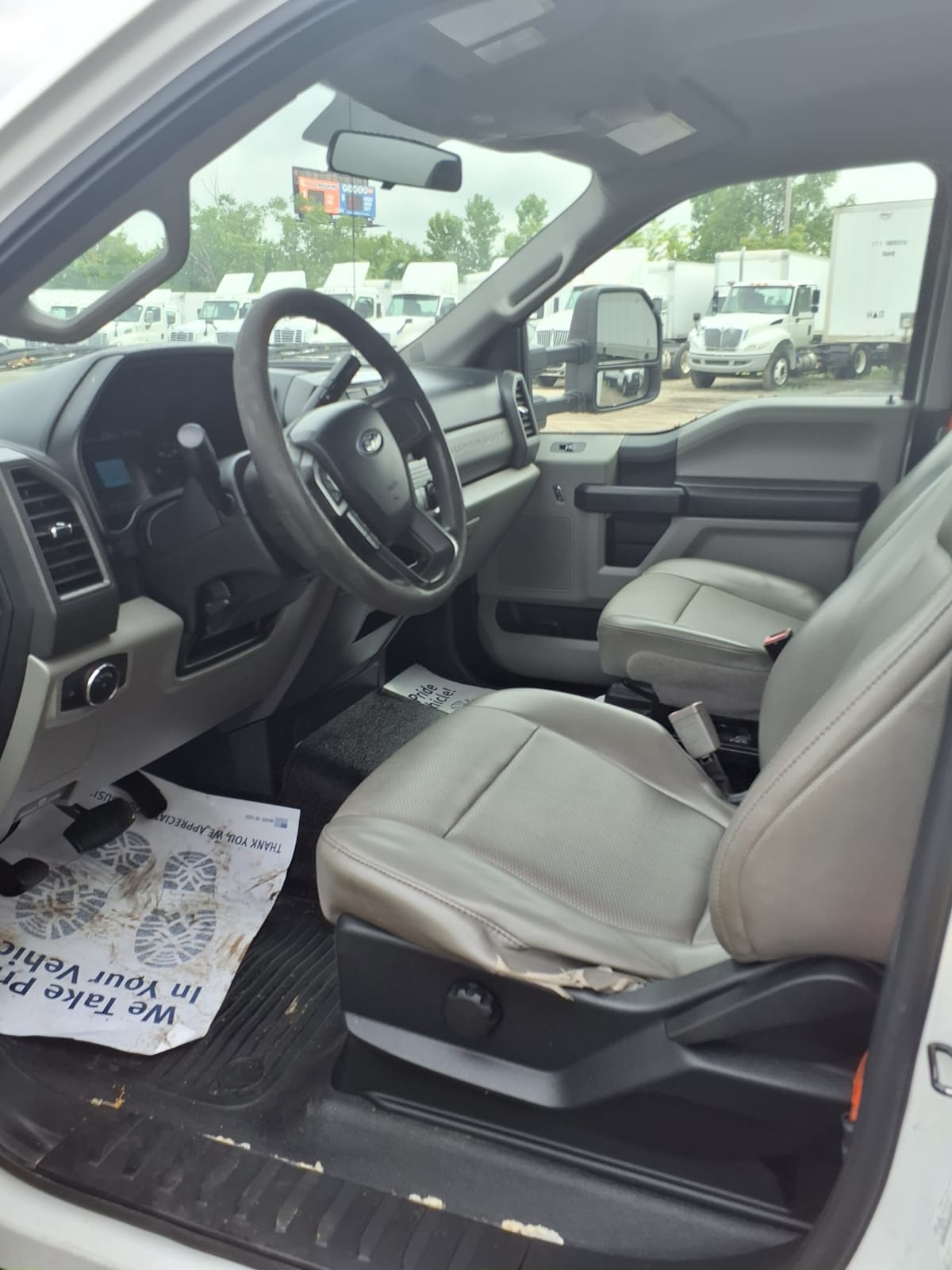 2019 Ford Motor Company F-550 SUPER DUTY 875876