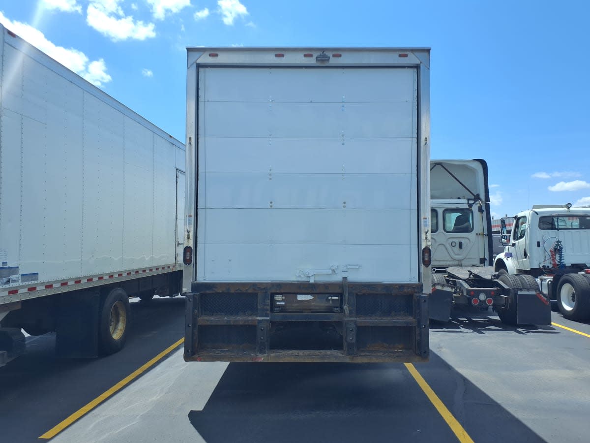 2019 Navistar International 4300 875877