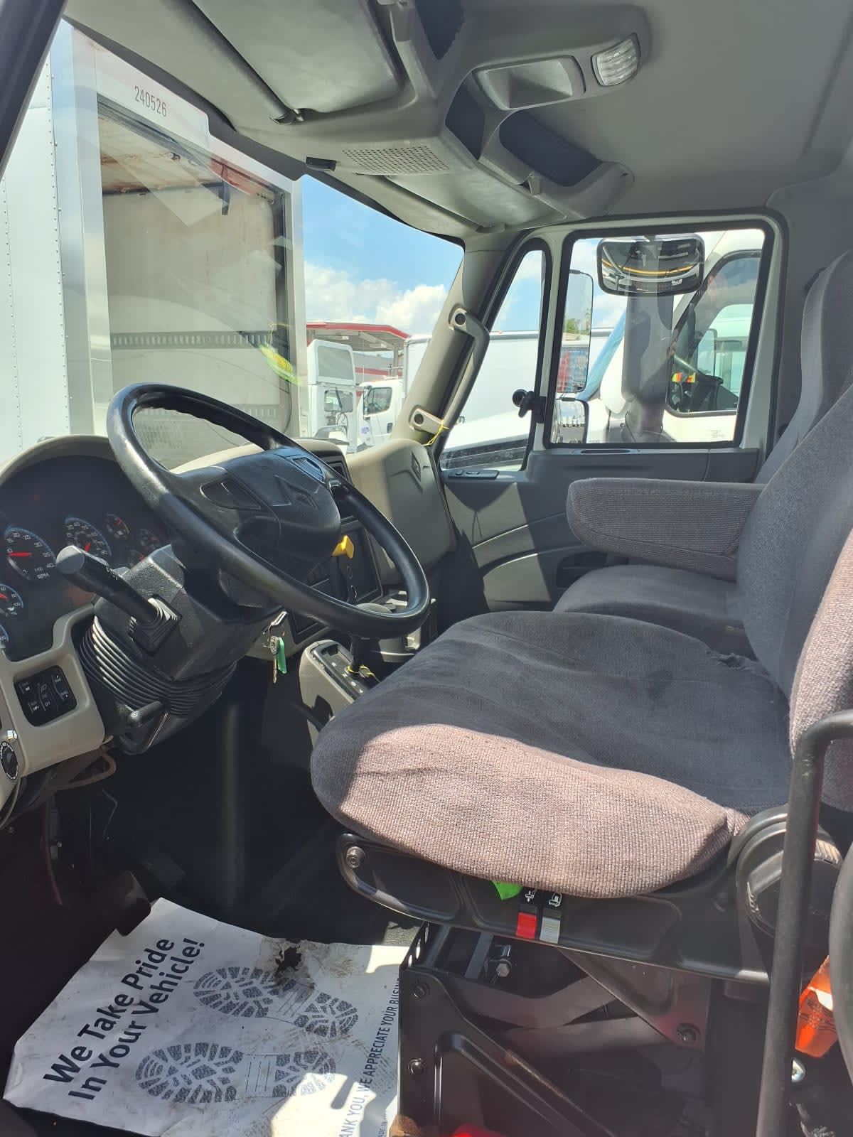 2019 Navistar International 4300 875877