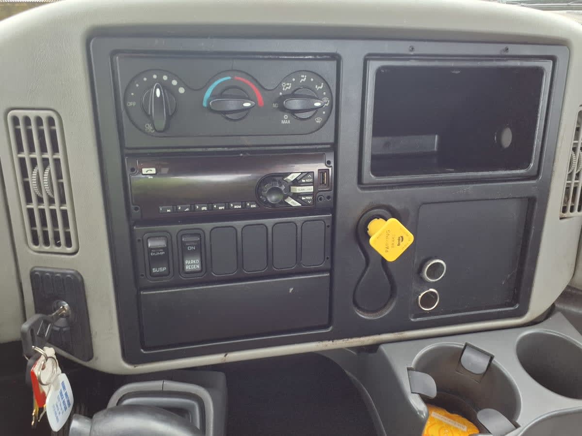 2019 Navistar International 4300 875889