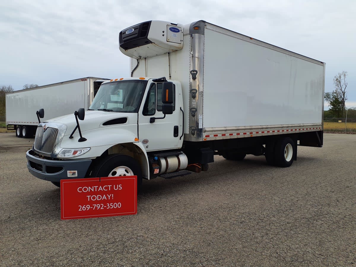 2019 Navistar International 4300 875901