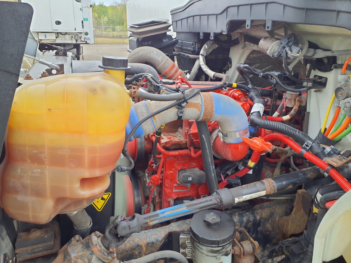 2019 Navistar International 4300 875901