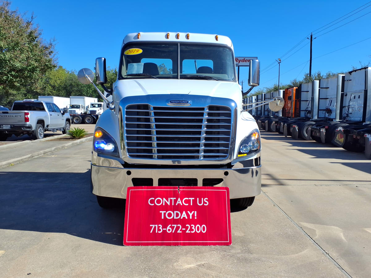 2019 Freightliner/Mercedes CASCADIA 125 875925