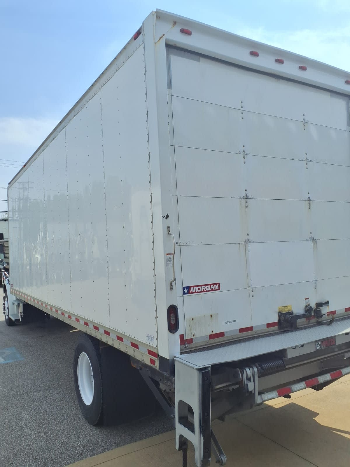 2019 Freightliner M2 106 875930