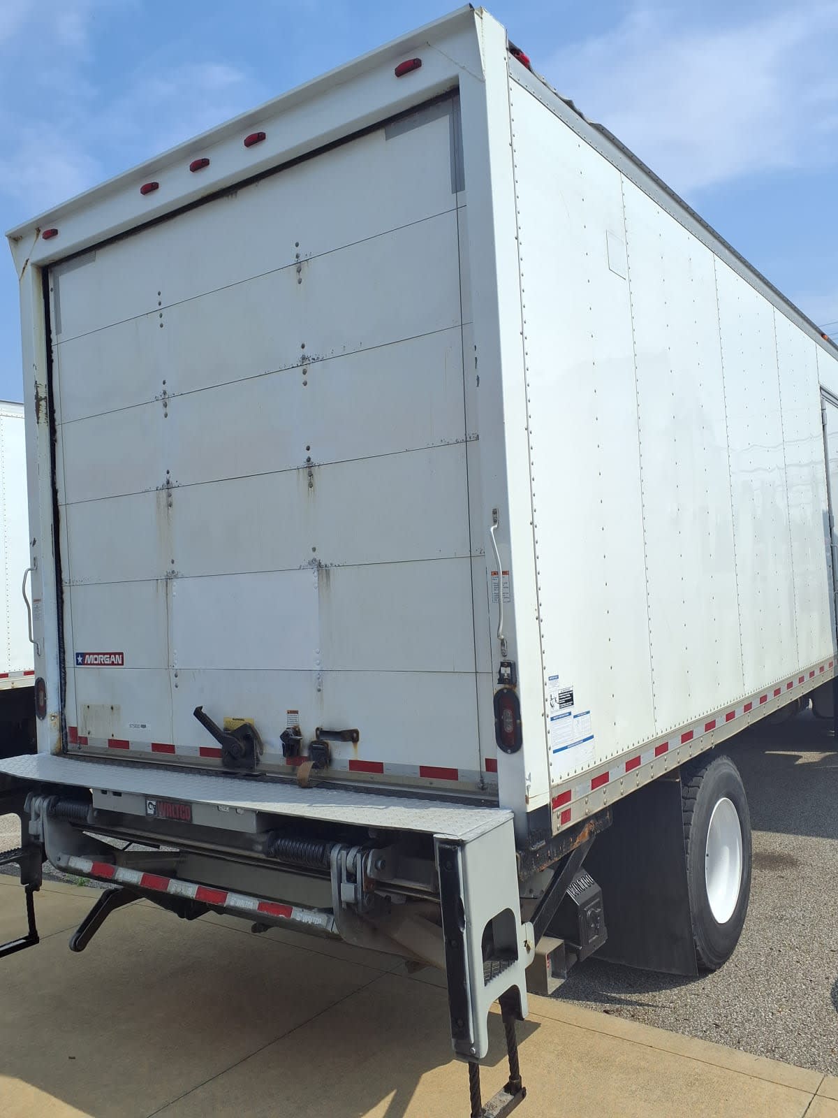 2019 Freightliner M2 106 875930