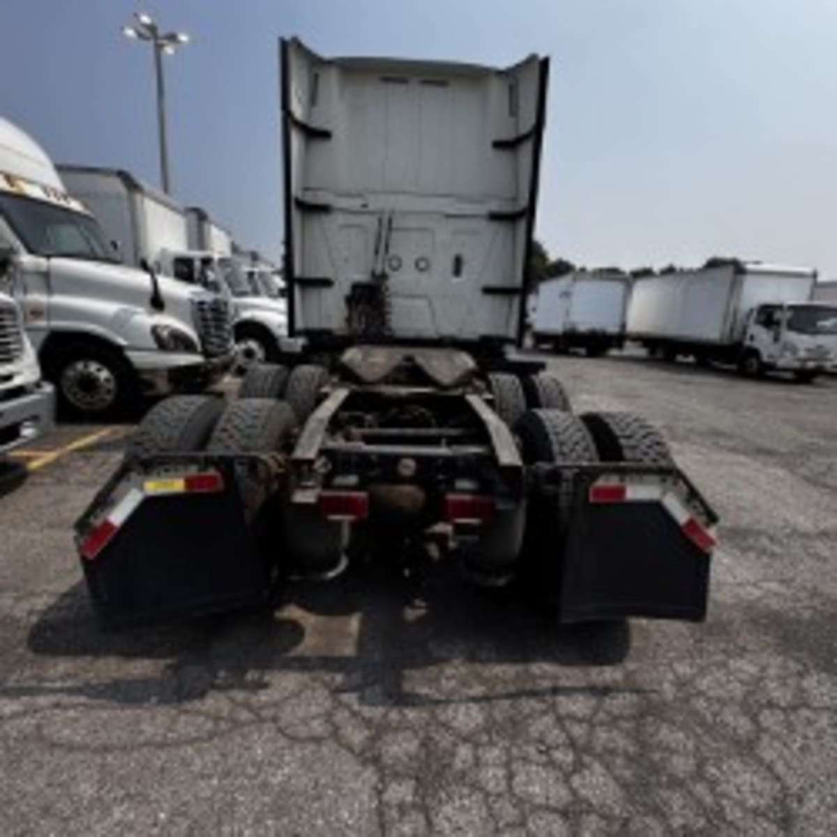 2019 International - image 5