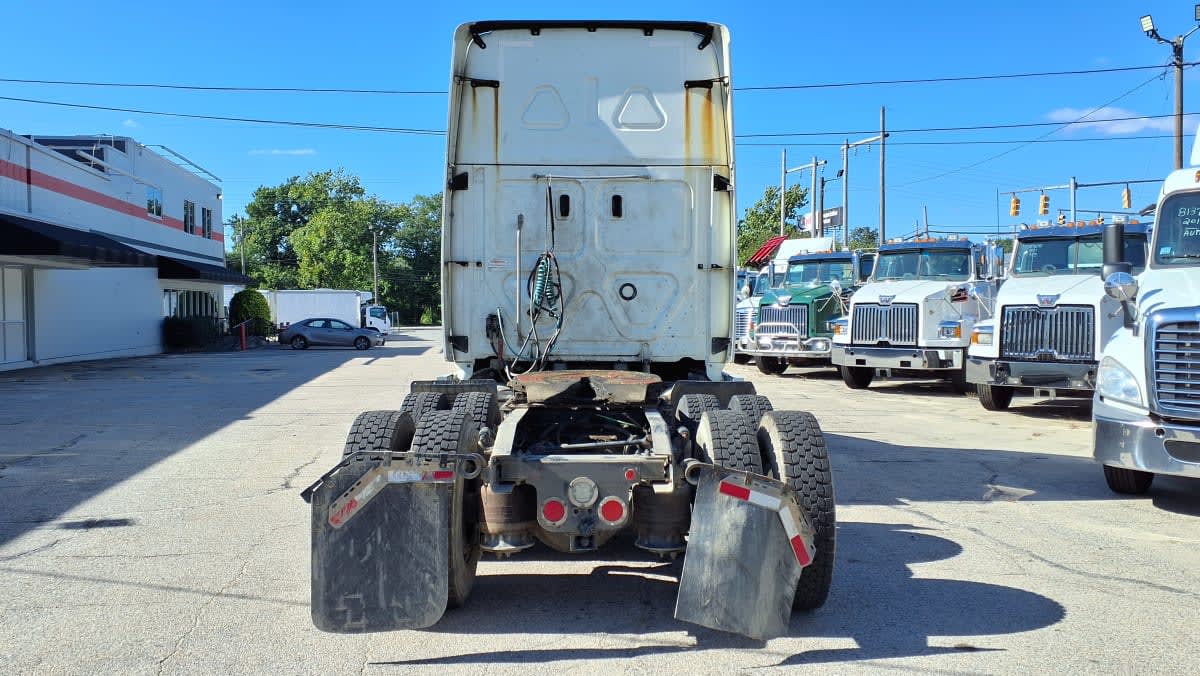 2019 Freightliner Cascadia in Warwick, RI — photo 5