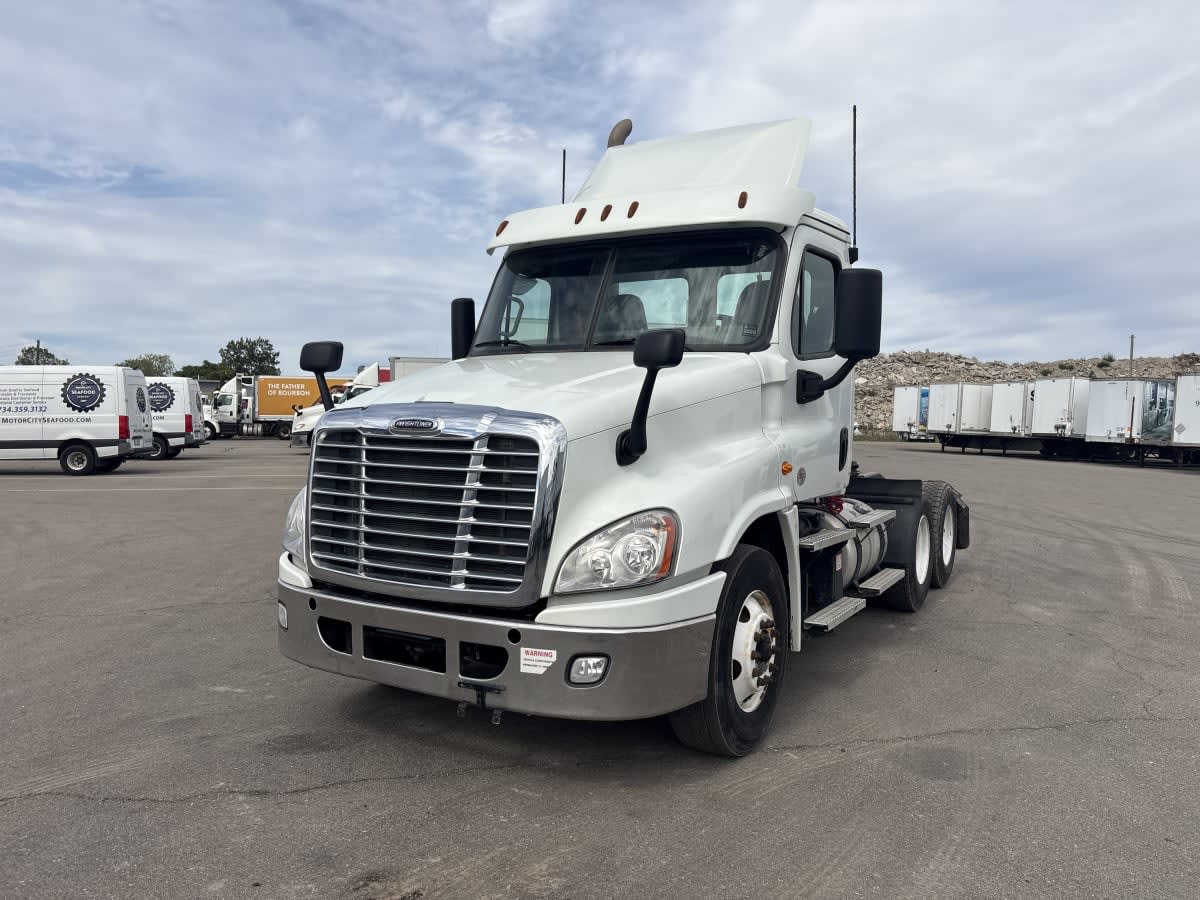 2020 Freightliner/Mercedes CASCADIA 125 876279 2020 Freightliner/Mercedes CASCADIA 125 876279