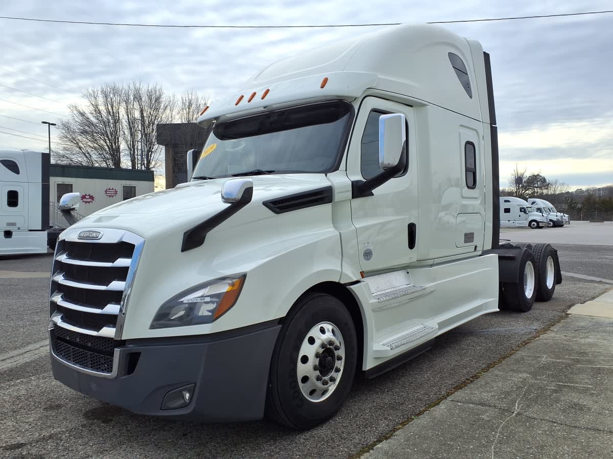 2019 Freightliner - image 1