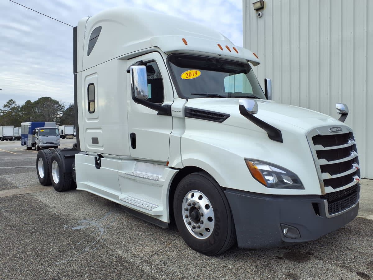 2019 Freightliner - image 3