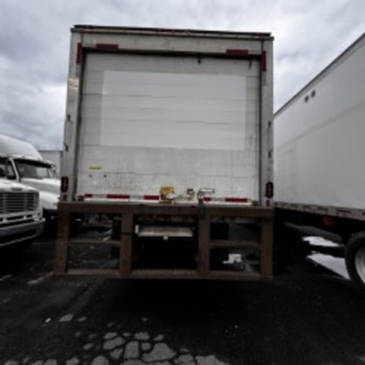 2019 Freightliner/Mercedes M2 106 876485