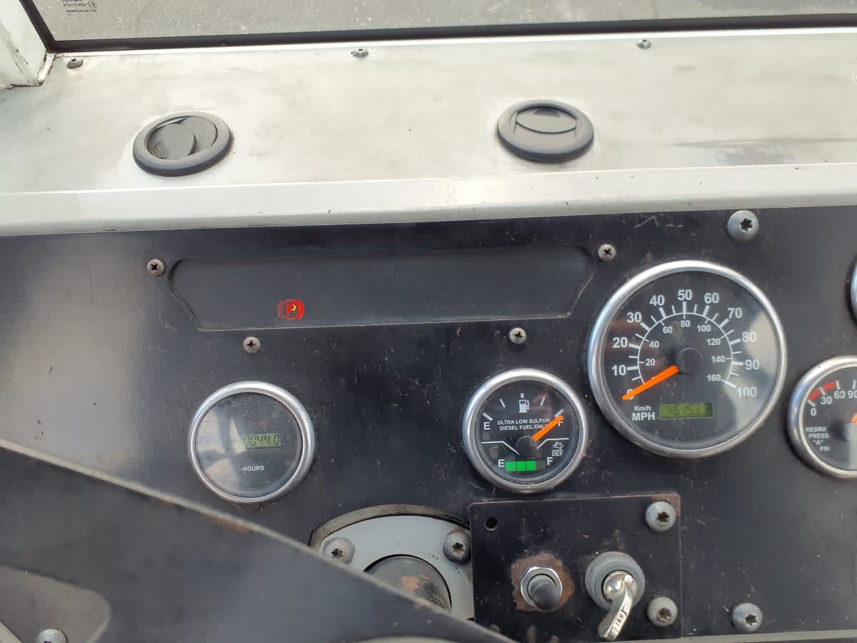 2019 Autocar - image 10