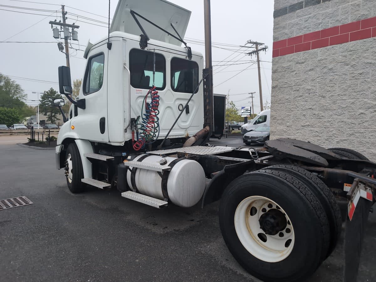 2020 Freightliner/Mercedes CASCADIA 113 876634