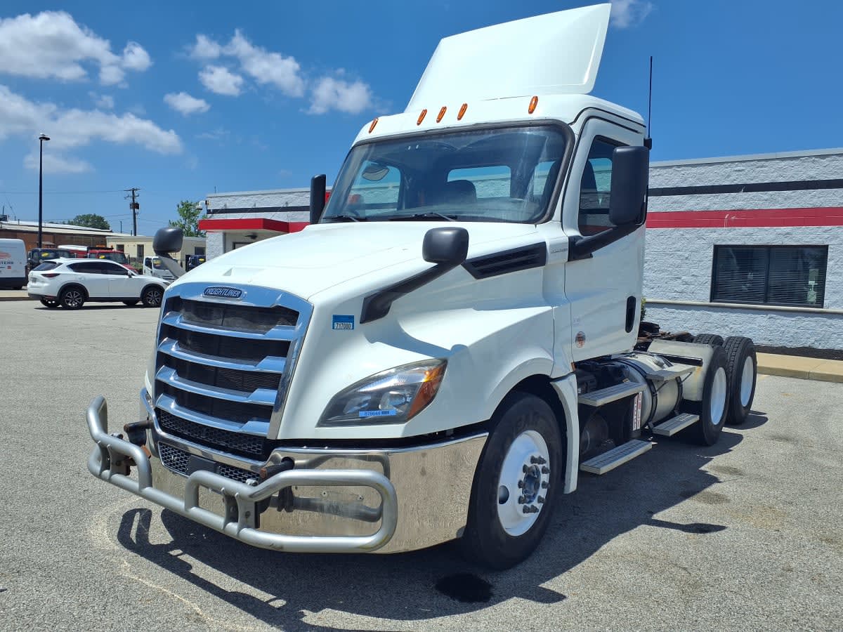2019 Freightliner Cascadia in Cleveland, OH